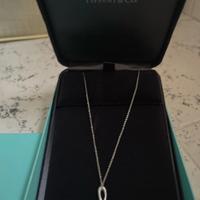 Collana con simbolo infinito