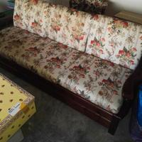 Divano legno di noce