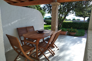 Graziosa villetta fronte mare a La Conia Cannigion