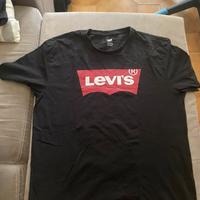 T shirt levis