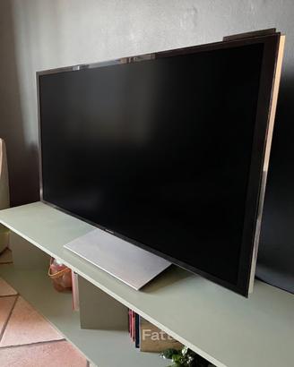 Televisore beovision avant 55" con piedistallo