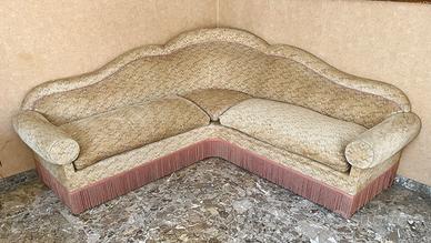 Grande divano angolare. A Torino