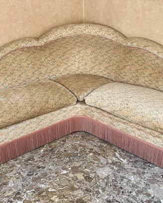 Grande divano angolare. A Torino