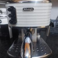 DE LONGHI MACCHINA DI CAFFE' ESPRESSO
