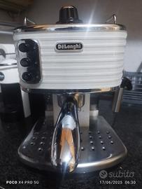 DE LONGHI MACCHINA DI CAFFE' ESPRESSO