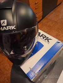Casco Shark helmets