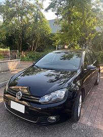 VW Golf sesta serie 1.6 TDI 105 cv Highline