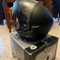 Coppia caschi mai usati Airoh modello sv55s