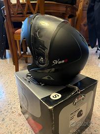 Coppia caschi mai usati Airoh modello sv55s