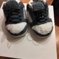 pantofole da uomo nuove mai usate, imbottite 