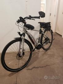 E-BIKE Touring  Hubrid "CUBE"    