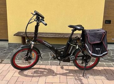 bicicletta elettrica pieghevole argento