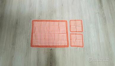 Set di tovagliette per la colazione o il tè, reali