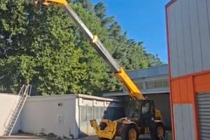 Sollevatore telescopico 12mt Jcb 532.120  benna+fo