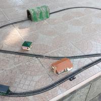 Rivarossi trenino elettrico con binari ed edifici 