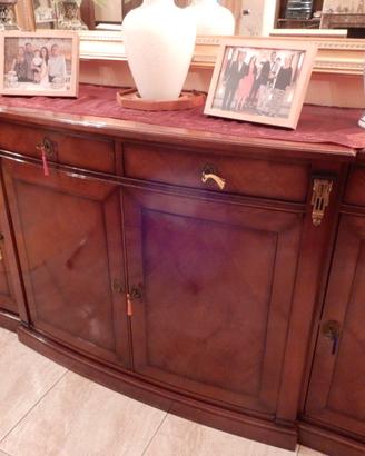 CREDENZA