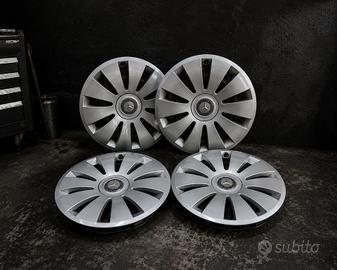 4 cerchi originali Mercedes-Benz con copricerchi (