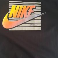 Maglia nike mai messa Taglia S