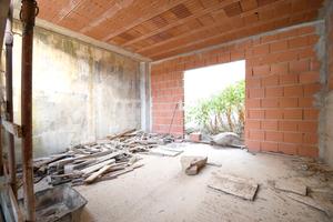 Fabbricato al grezzo con vista panoramica