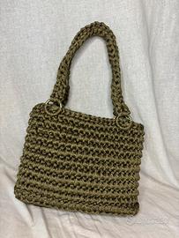 Borsa verde con brillantini uncinetto piccola