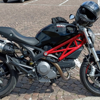 Ducati Monster 796 + abs