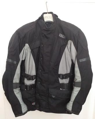 abbigliamento per motociclista