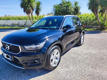 Volvo xc40 (2017-->)