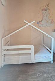 Letto montessoriano a casetta 80x160 con materasso