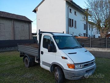 Camioncino IVECO DAILY 2.3 multijet