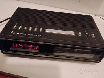 Radiosveglia vintage Grundig