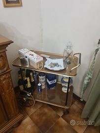 Arredamento per sala completo di tutto