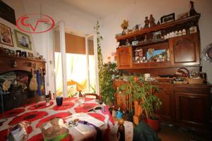Appartamento di 90 m² con 4 locali e box auto a Bu