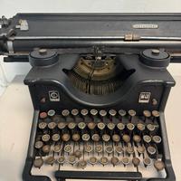 Olivetti M40 Macchina da scrivere