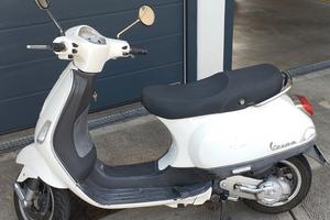 Piaggio Vespa 50 LX - 2012