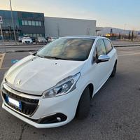 Peugeot 208 Allure 1600 75cv Diesel