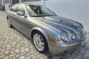 Jaguar S-Type 2.7 diesel V6 Executive- cambio auto