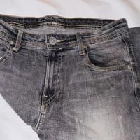 Jeans grigio effetto slavato