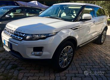 LAND ROVER Range Rover Evoque 2.2 TD4 5p. Pure