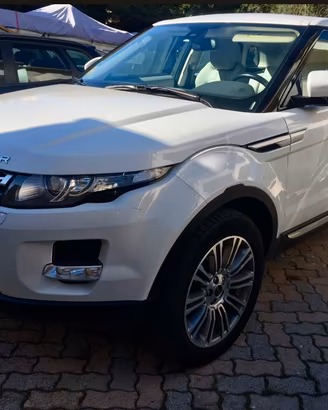 LAND ROVER Range Rover Evoque 2.2 TD4 5p. Pure