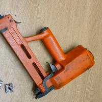 Graffatrice pneumatica