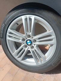 Gomme auto