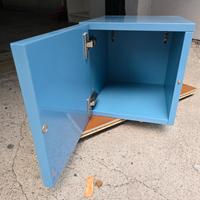 Pensili laccati forma cubi