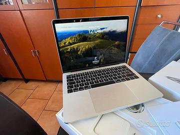 MacBook Pro i7, SSD 500gb 16gb Ram