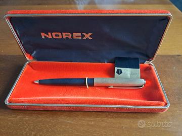 Penna placcata in oro