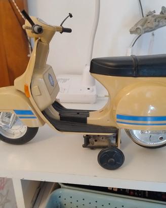 vespa piaggio giocattolo vintage 