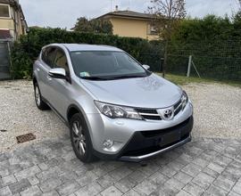 TOYOTA RAV4 3ª serie - 2015