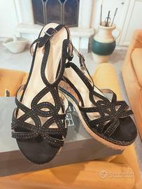 Sandali zeppa neri, con brillantini