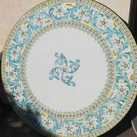 Tavoli maiolicati a mano in pietra lavica