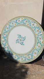 Tavoli maiolicati a mano in pietra lavica