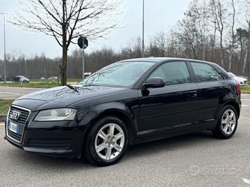 Audi A3 1.9 TDI F.AP. Ambition S-TRONIC